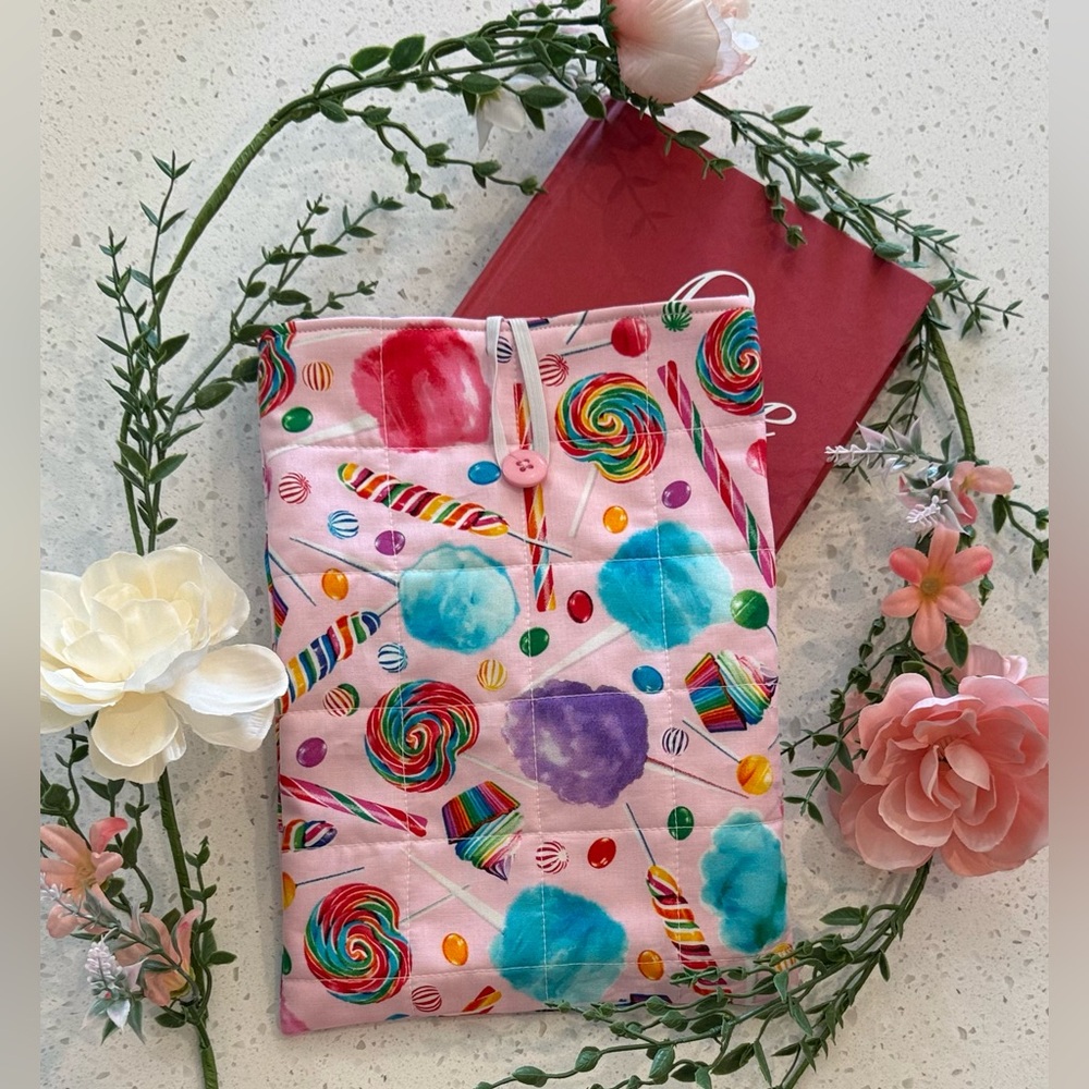 New Book Sleeve Cover 10x8in Candy Sweets Fabric Padded Quilted Bags Handmade